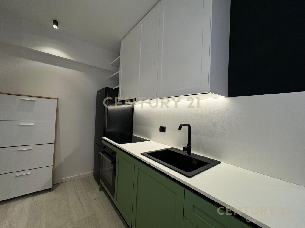 Komuna e Parisit, Studio moderne per qira! 500 € /Muaj Sip. Totale  38m2