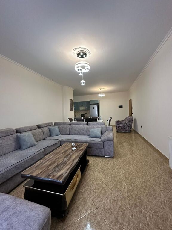 NELA 6_AFFITTASI APPARTAMENTO 2+1