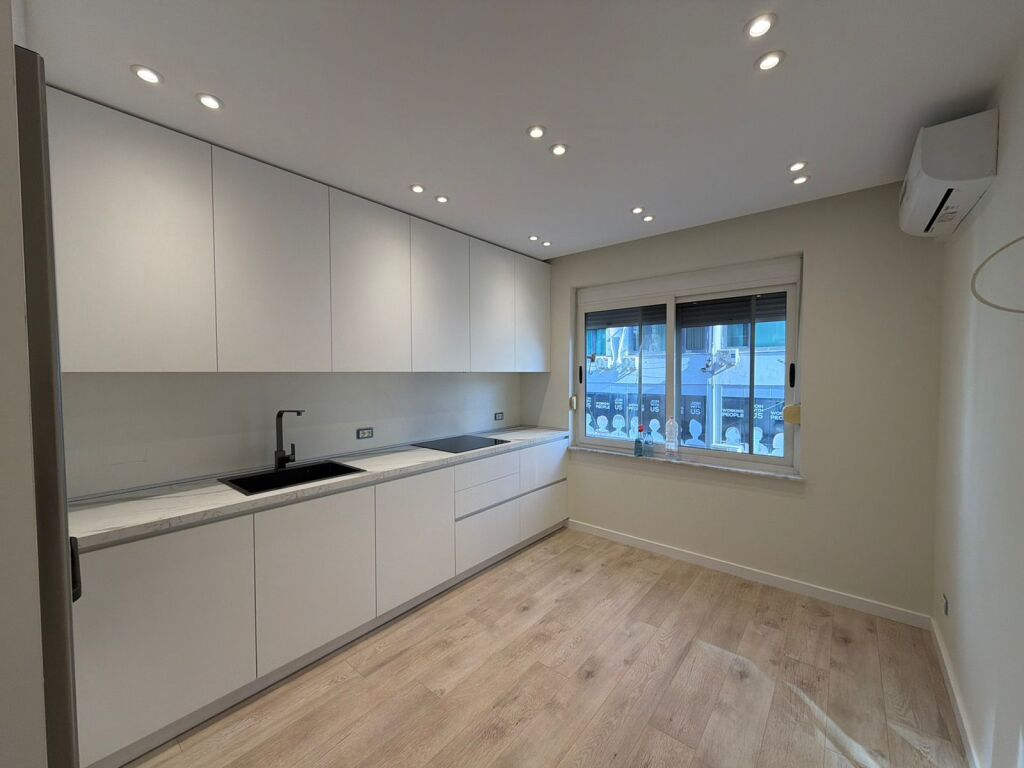 APARTMENT FOR RENT/9 FLOORS