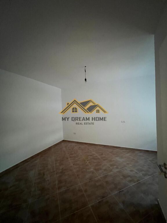 Shitet, Apartament 2+1, Plazh , Durres