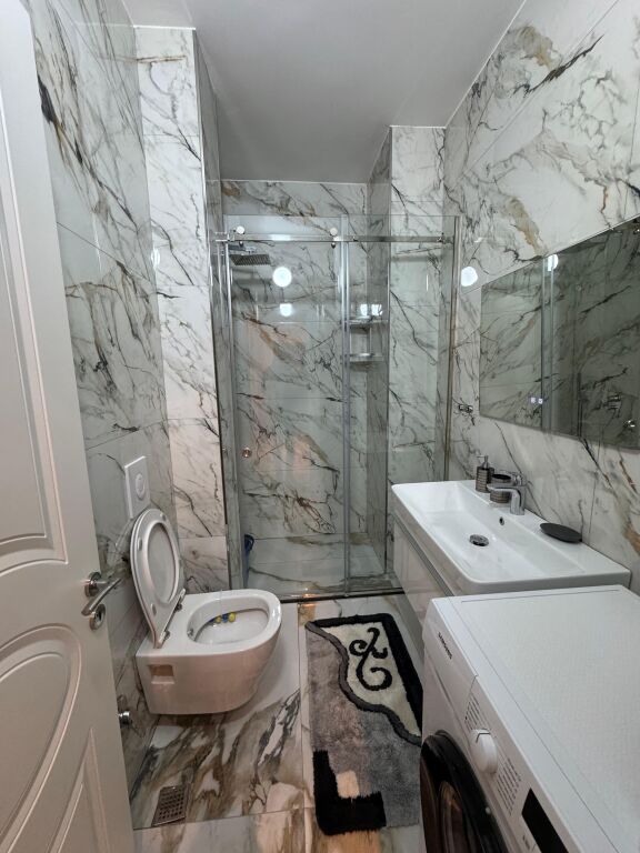 Jepet apartament me qera 1+1