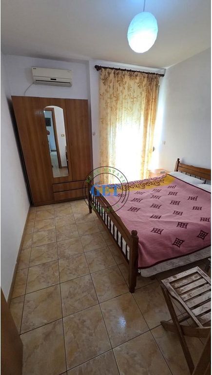 Jepet me qira , Apartament 1+1, Majestiku, Shkëmbi i Kavajës, Durrës