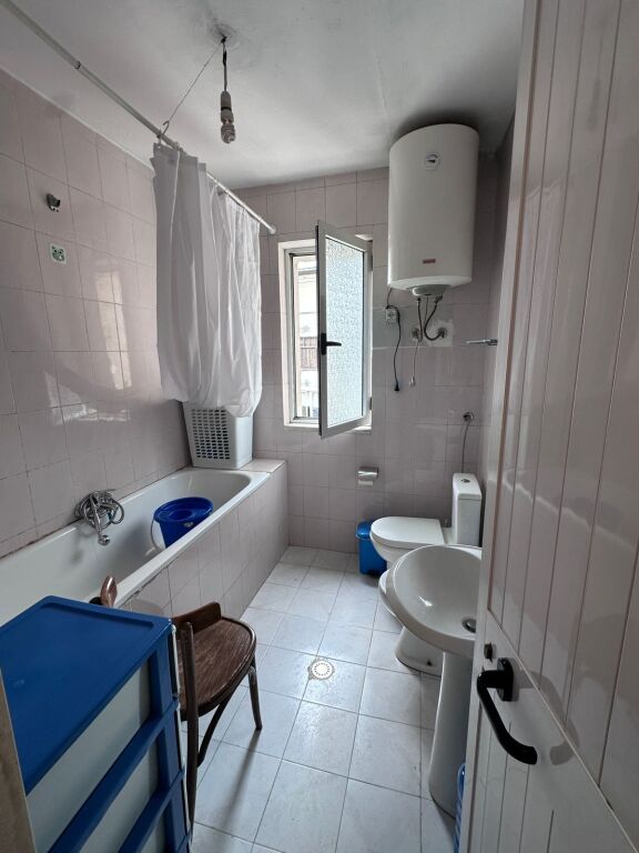 Apartament 1+1 per shitje ne Ali Demi.