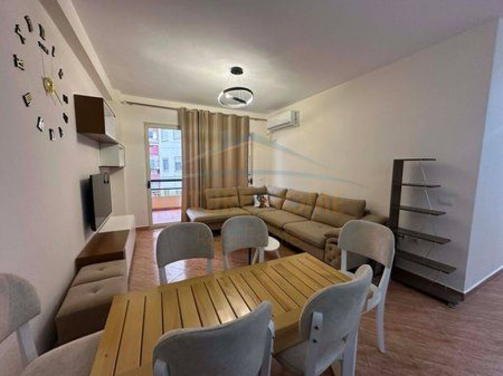 Qera, Apartament 2+1, Unaza e Re