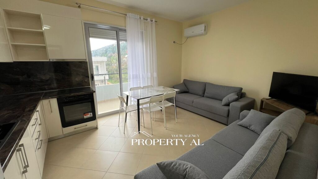 Appartamento in affitto a Uji te Ftohte