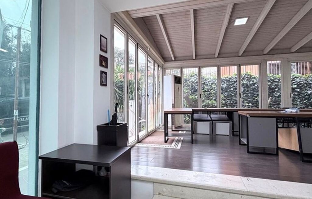 Dyqan - Për Shitje - Ambasada Amerikane, Tiranë ID: 530261047-225