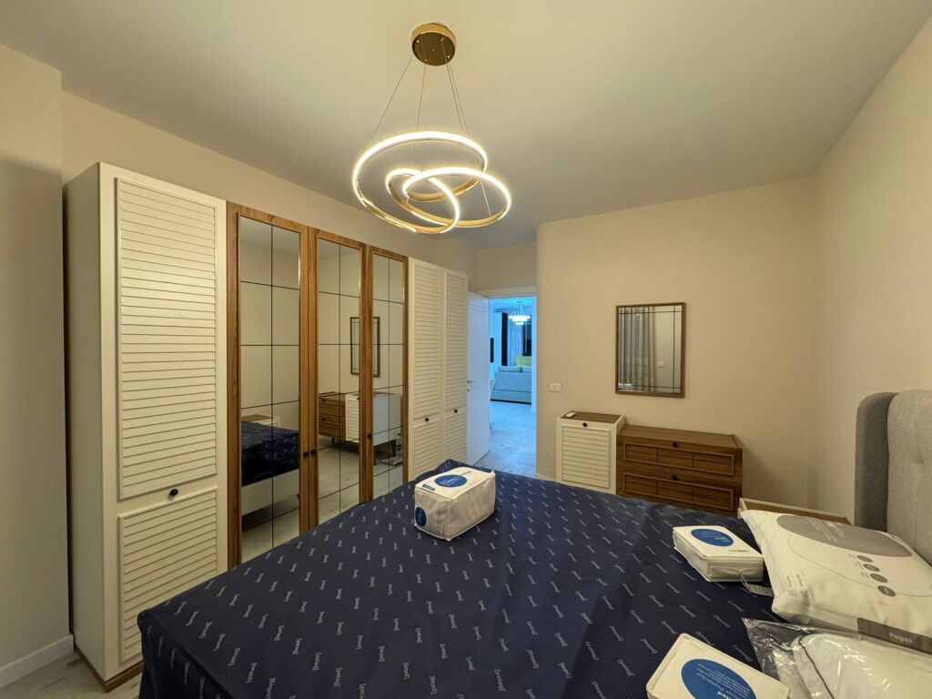 Apartament me qera - Komuna e Parisit