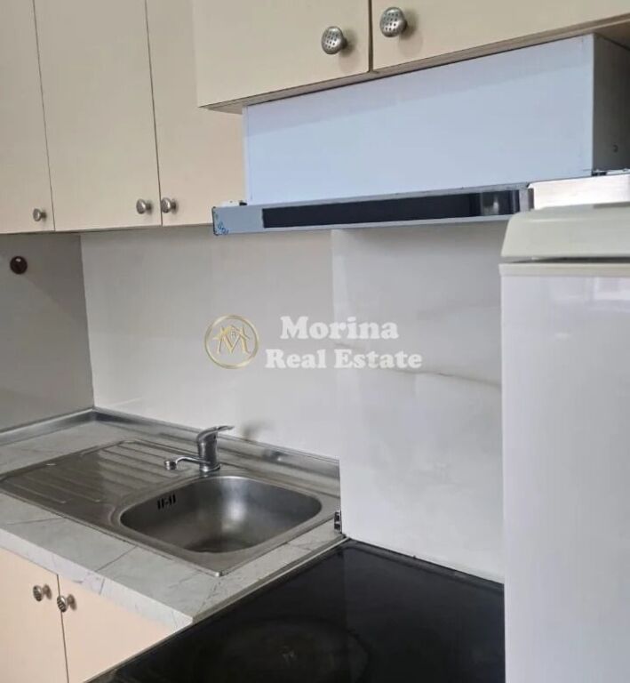 Qera | Vilë 1 + 1 | 5 Maji | 350 €/muaj