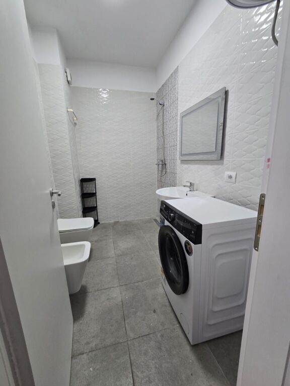 Appartamento 2+1+2 in affitto, Zogu i Zi