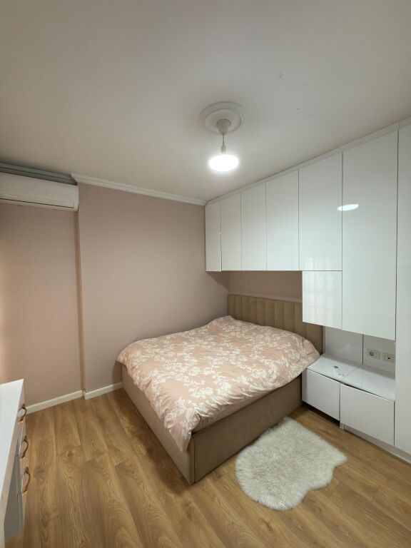 APARTAMENT 2+1 ME QIRA - PËRBALLË DELIJORGJIT