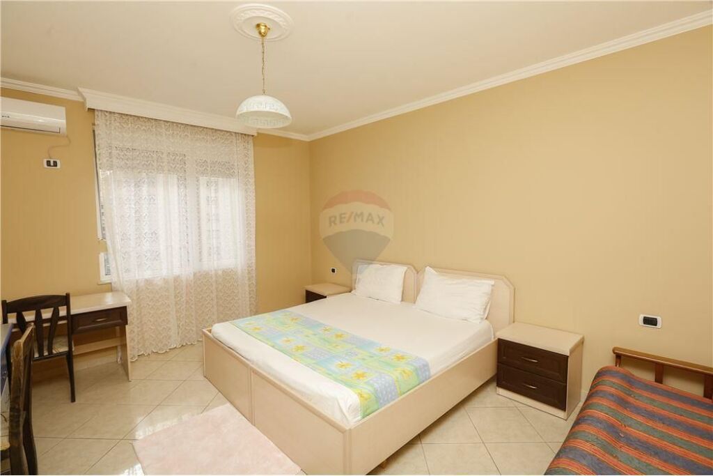 Apartament 2++2 me qira ne Bllok