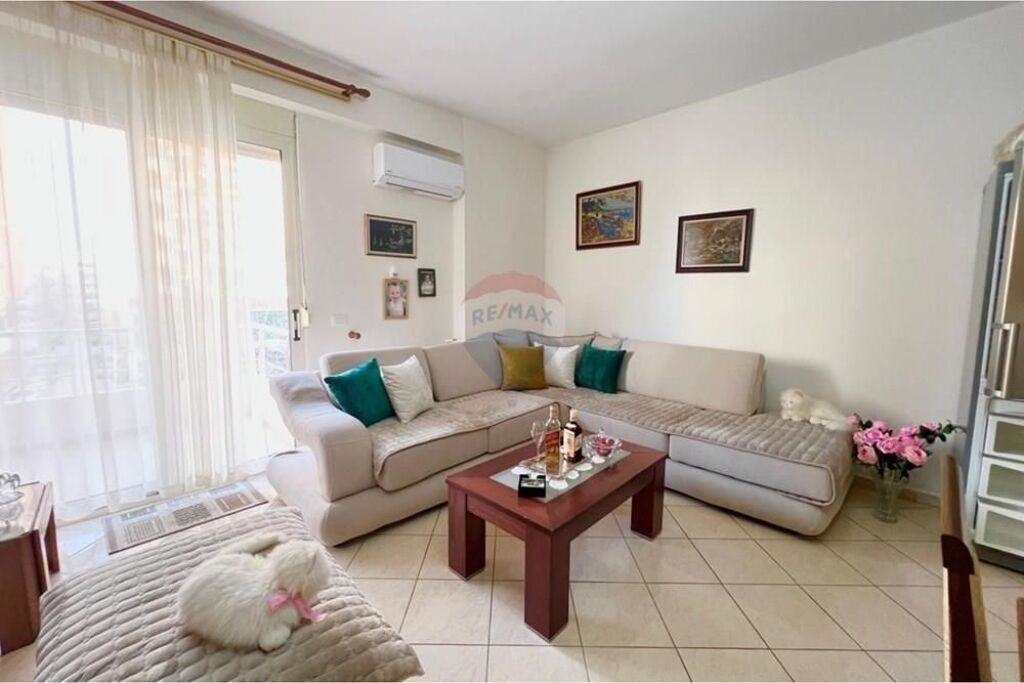 🏡 Apartament 2+1 për Shitje –Porti, Vlorë