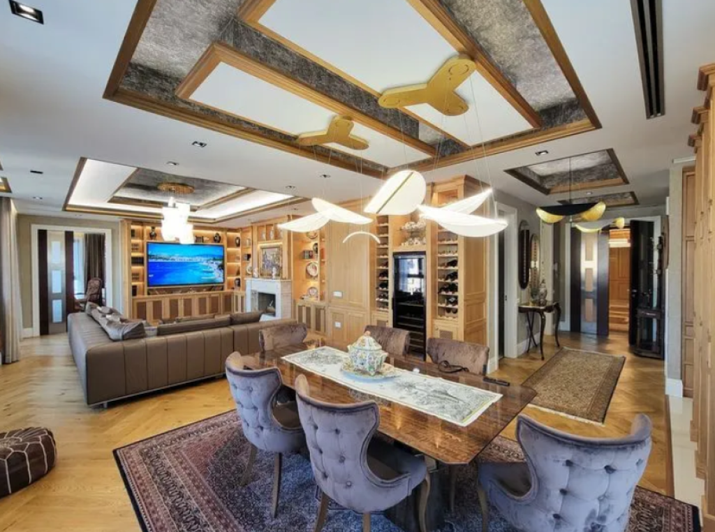 🏙️ Penthouse Luksoz në Shitje – SQUARE 21   📍Rruga e Kavajes   