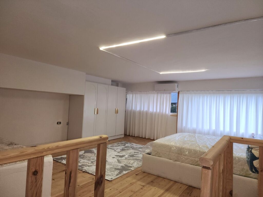 Dubleks i sapo mobiluar – Kati 0, pranë Kompleksit Halili