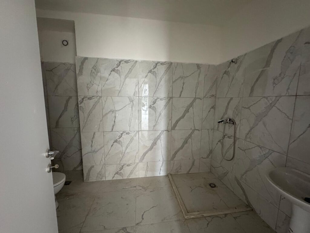 Apartment 3+1+2+2 Water Supply for Sale