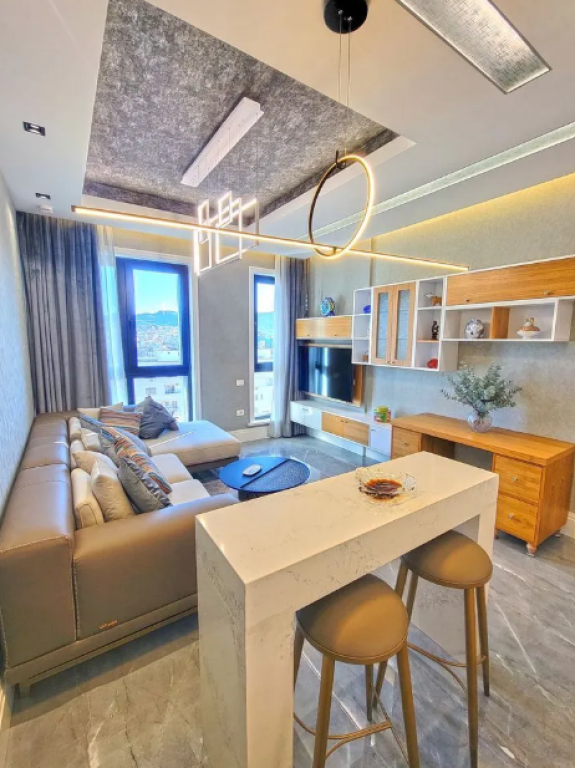 🏙️ Penthouse Luksoz në Shitje – SQUARE 21   📍Rruga e Kavajes   