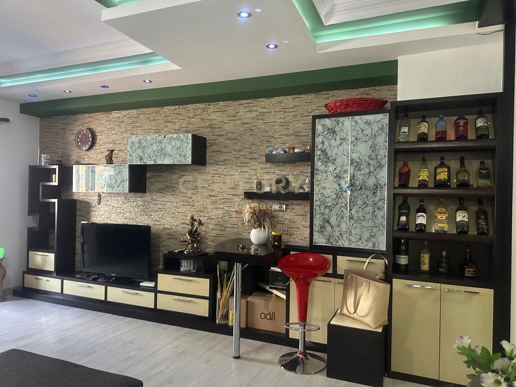 2+1 Apartment For Sale on Jordan Misja Street!