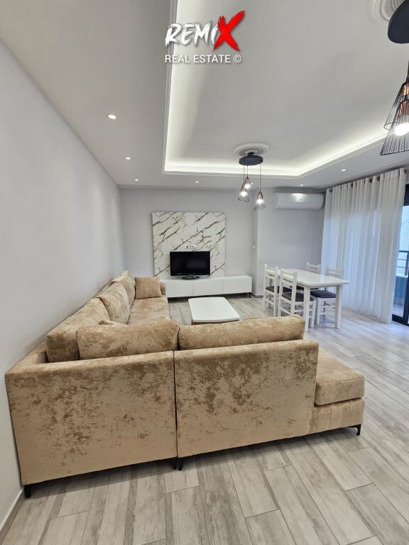 AFFITTASI APPARTAMENTO 2+1 SULLA SPIAGGIA, VICINO ALL'HOTEL ANTALYA