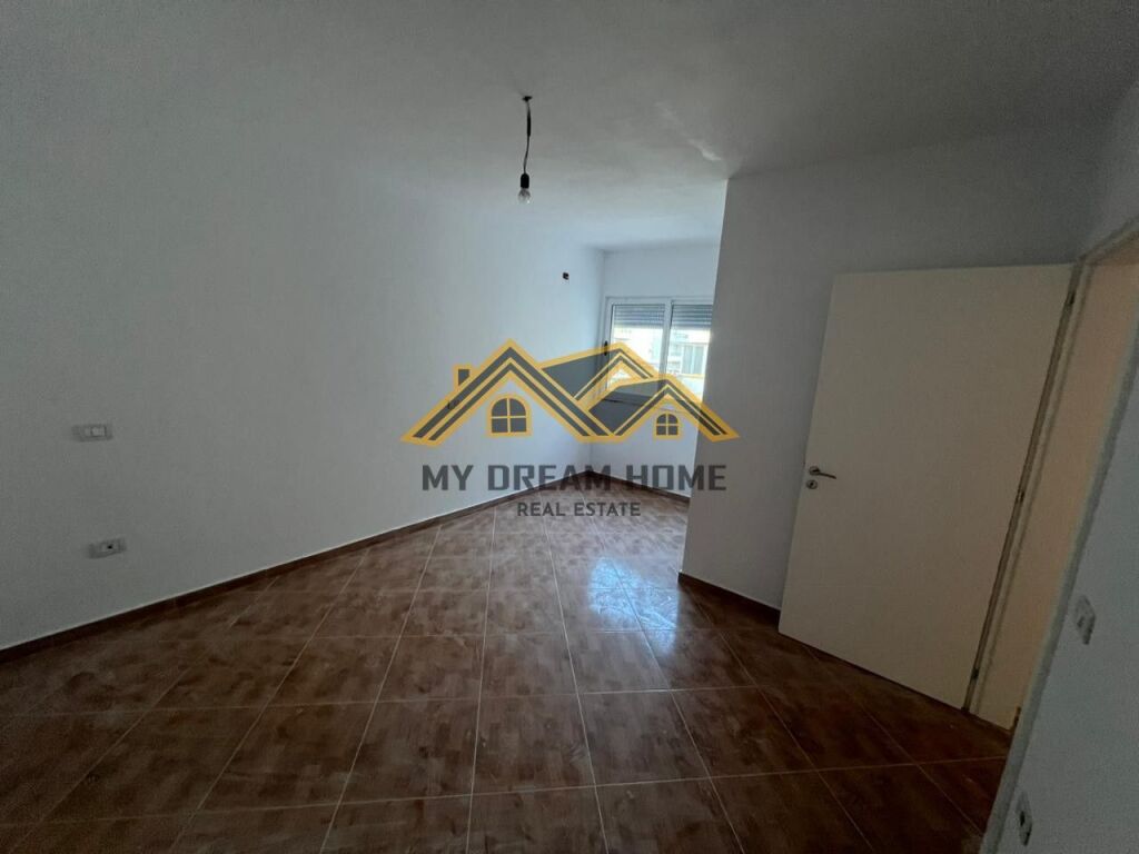 Shitet, Apartament 2+1, Plazh , Durres