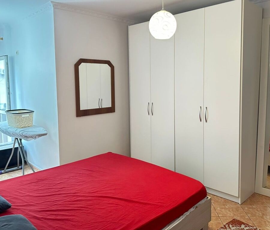 📌Jepet me qira apartament 2+1+2 tek Zogu i Zi