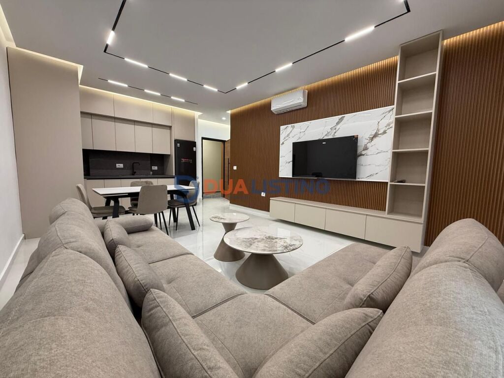 🏡 Qera Apartament 1+1 + 🅿️ në Zogu i Zi 📍 Zogu i Zi (përballë Ring Center) 🏢 Ndërtim i ri