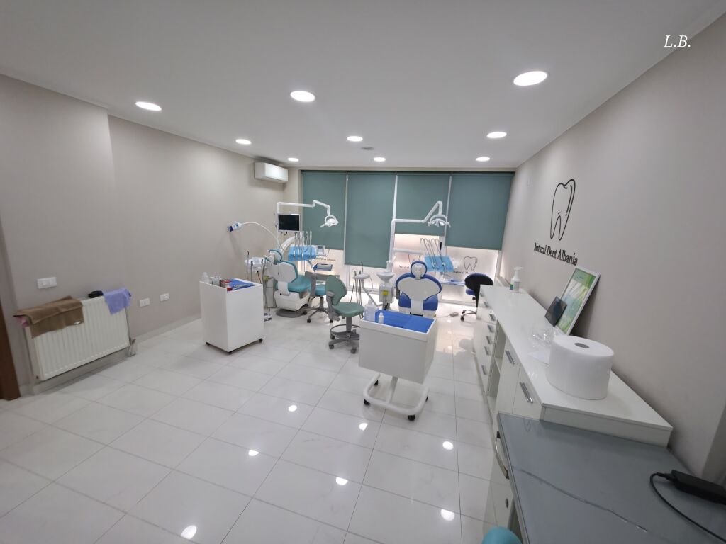 LOCALE IN AFFITTO A KIKA 1 COMUNE DI PARIGI (ADATTO PER UFFICIO O CLINICA)