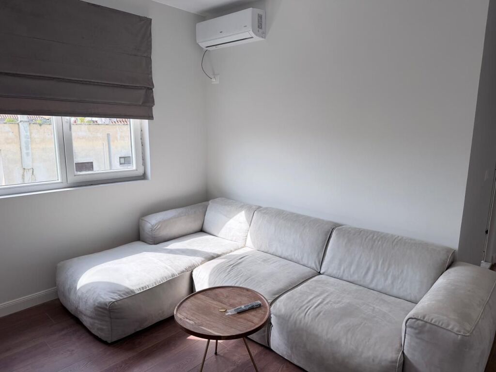 Jepet me qera Apartament 1+1 Rruga 5 Maji