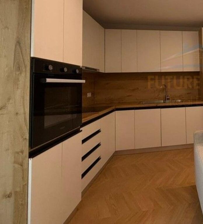 In vendita, Appartamento 1+1, Via Siri Kodra, Tirana