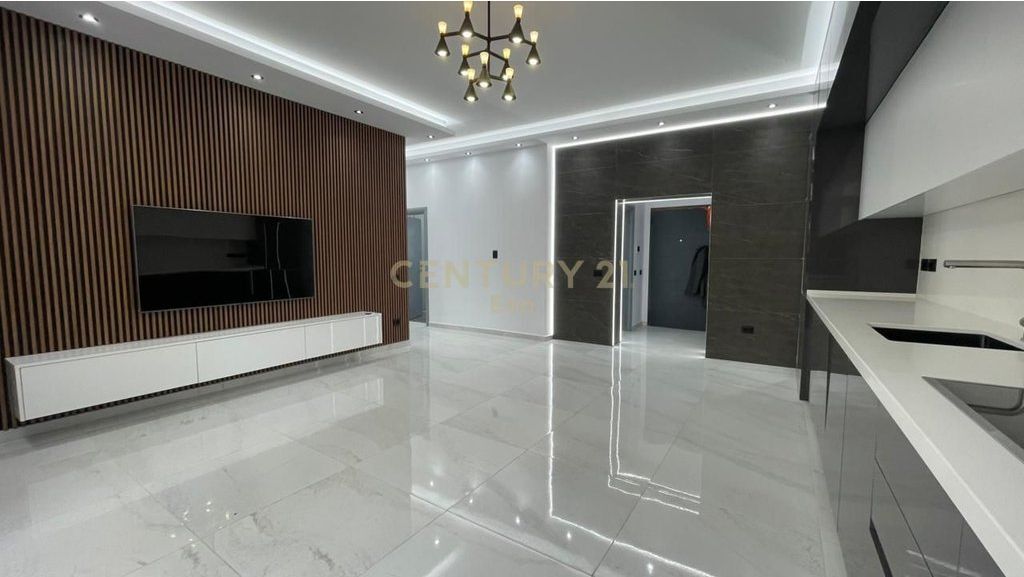 SHITET SUPER APARTAMENT 2+1+2 ME PAMJE DETI NE VOLLGA, DURRES !!