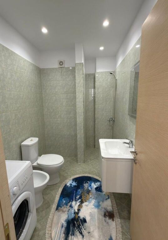 Apartment for sale in Astir at the roundabout 1+1