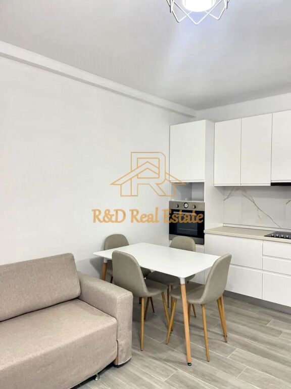 🏡 Apartment 3+1 + Balcony for rent – 5 May Street