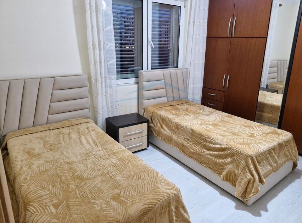 In vendita, Appartamento 3+1+2, Porcelan