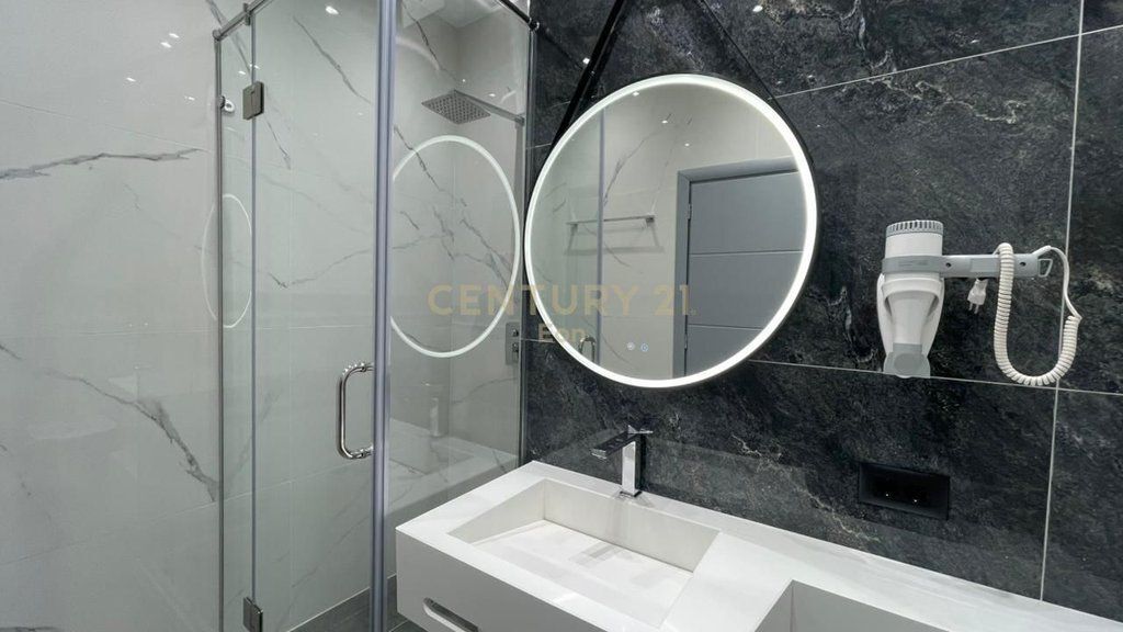 SHITET SUPER APARTAMENT 2+1+2 ME PAMJE DETI NE VOLLGA, DURRES !!