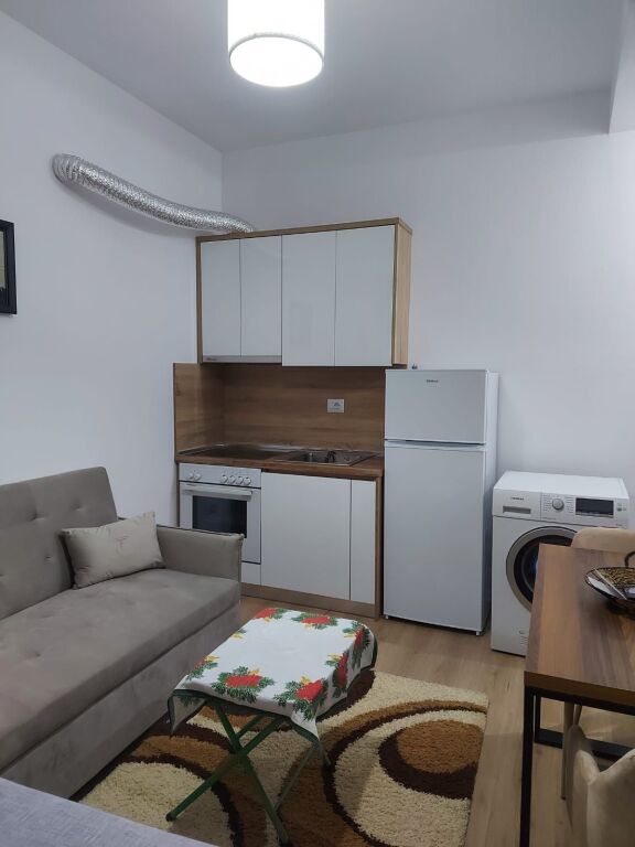 🏠 Studio apartment for rent  📍 Address: Ali Demi, Kaimi Complex💶 Price: 25000 lek / month