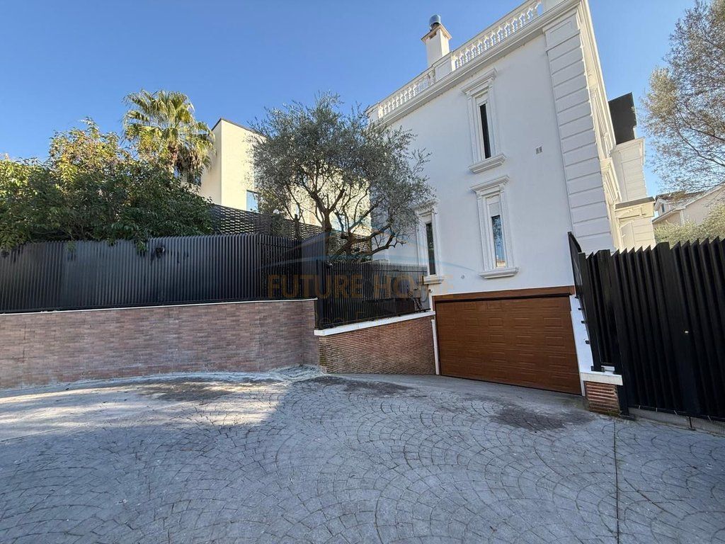 Shitet, Vile 4-kateshe, White House Residence, Lunder, Tirane