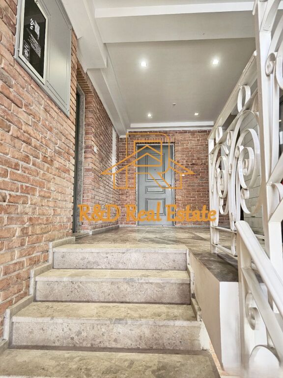 🏢 ZYRË ME QIRA – Pranë RTSH &amp; Liceut Artistik74