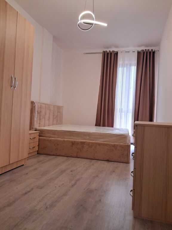 Jepet me qera 2+1+2 tek Ish Dogana