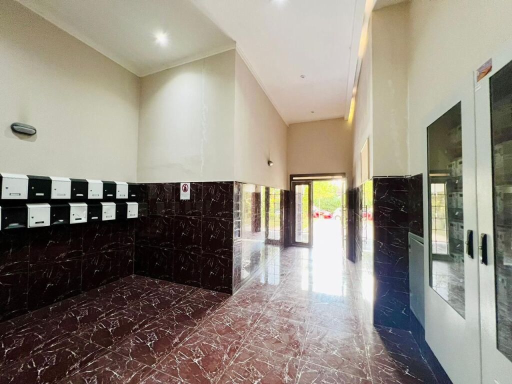 Appartamento 2+1 + parcheggio A Kinostudio