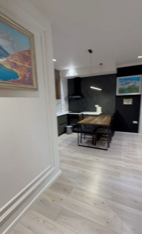 Jepet super apartament 1+1 me qera ne Astir, Artisti