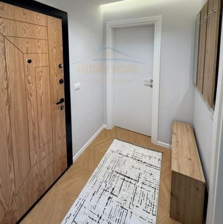 In vendita, Appartamento 1+1, Via Siri Kodra, Tirana