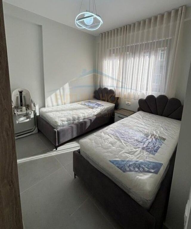 Qera , Apartament 2+1+post parkimi , Rruga e Durresit , Tirane
