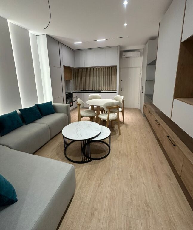 📌 Jepet me Qira Apartament 1+1 – Bulevardi Zogu I