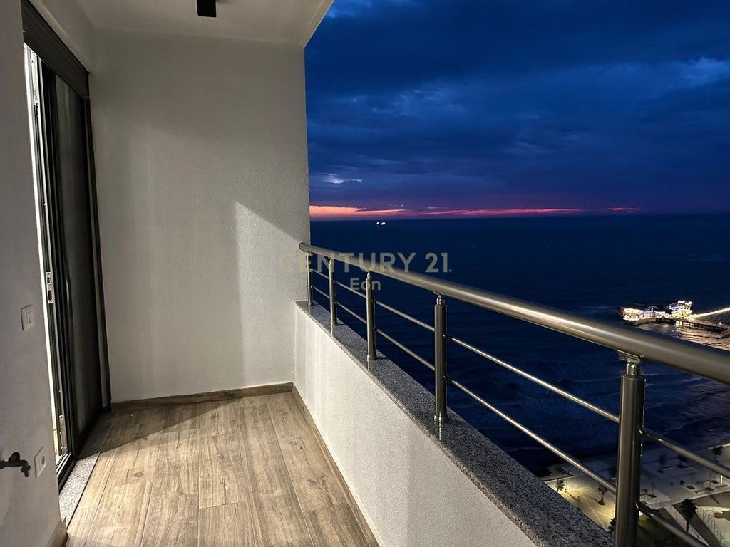 APARTAMENT I PËRSHTATSHËM 2+1+2 NË VOLLGA AFËR 27 KATEVE!