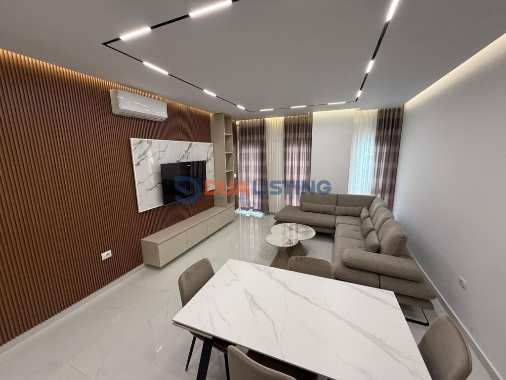 🏡 Qera Apartament 1+1 + 🅿️ në Zogu i Zi 📍 Zogu i Zi (përballë Ring Center) 🏢 Ndërtim i ri