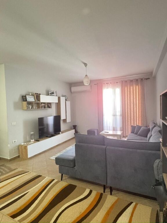 Vendesi appartamento 2+1 a Yzberisht