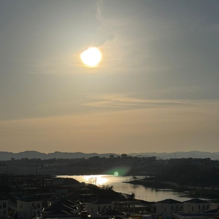 🏡 Shitet Vilë – Rolling Hills, Liqeni i Farkës ✨ 🔥 Super çmim: 700,000 €