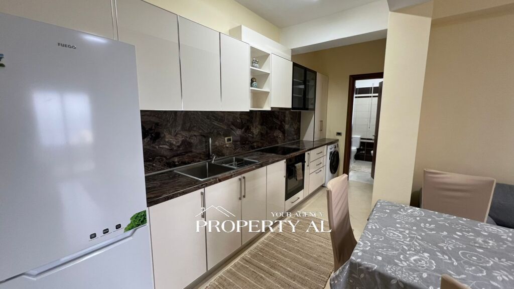 Appartamento in affitto a Uji te Ftohte