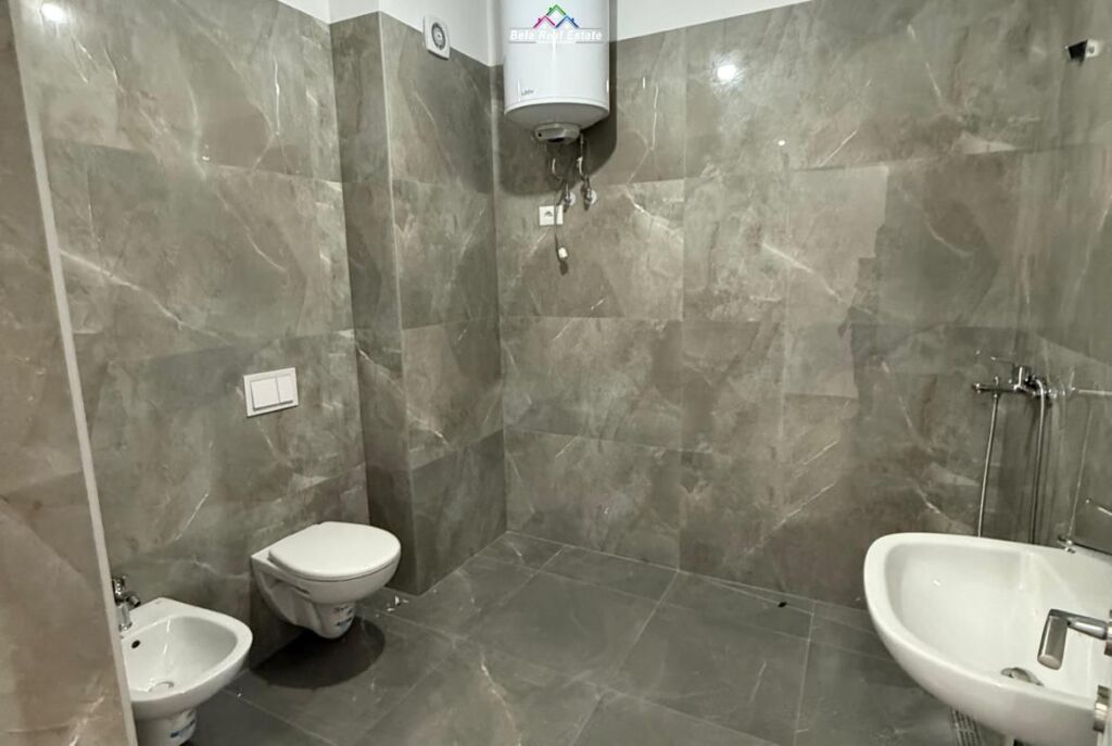 Office for Rent at Pharmacy 10 (ID BZ2693) Tirana