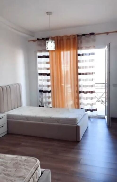 Jepet me qera Apartamenti 2+1 , Astir rruga Joklon Persi 500 mije leke
