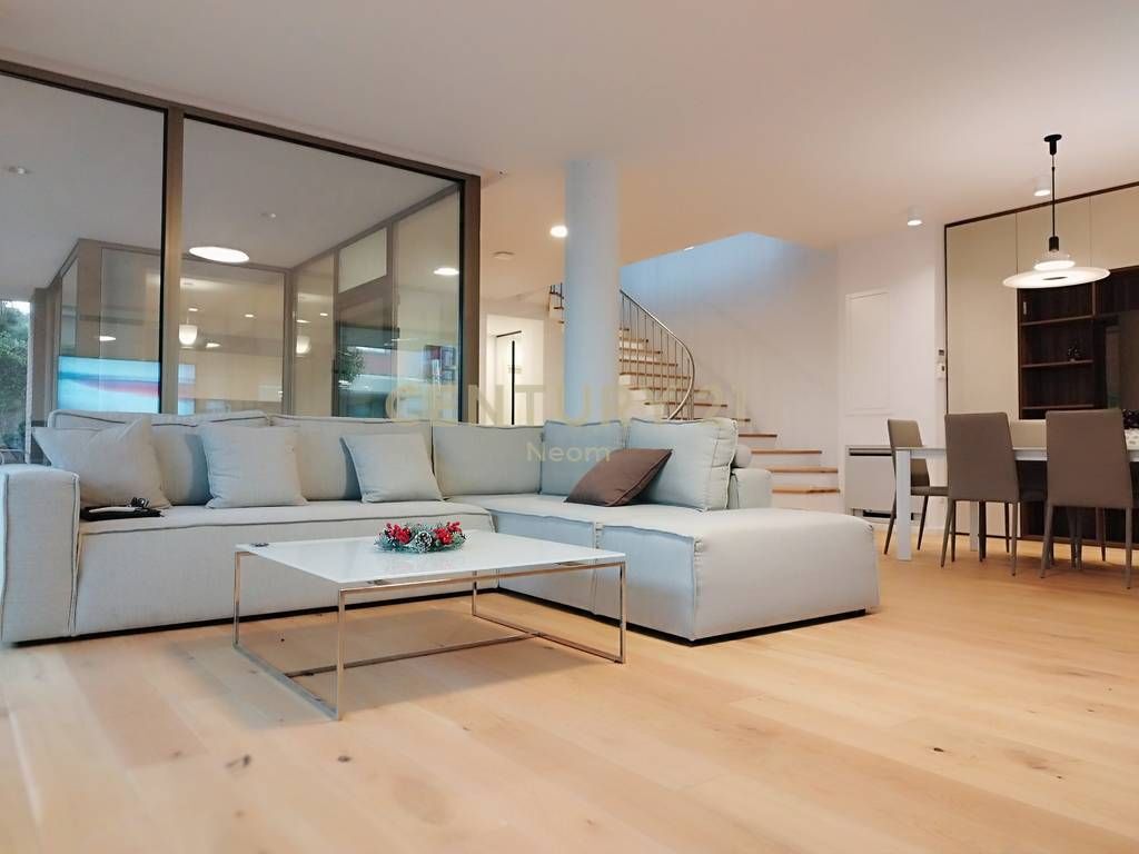 Vilë luksoze me qira pranë TEG